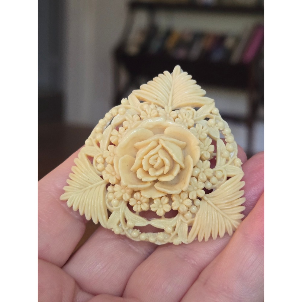 Celluloid Carved Flower Brooch Vintage Stunning!!